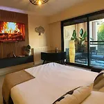 Daire Superbe Climatise Avec Piscine, Terrasse Et Parking Prive - Proche Promenade Des
