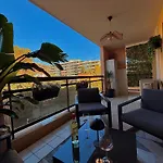 Superbe Climatise Avec Piscine, Terrasse Et Parking Prive - Proche Promenade Des * Nice