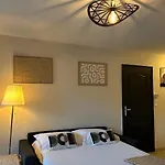 Superbe Climatise Avec Piscine, Terrasse Et Parking Prive - Proche Promenade Des Nice