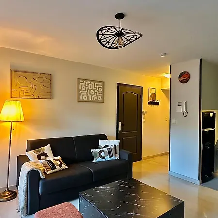 Moderne Climatise Avec Piscine, Terrasse Et Parking - Proche Promenade Des Nicea