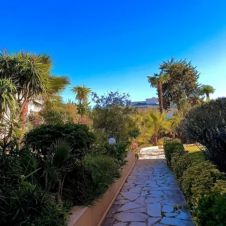 Superbe Climatise Avec Piscine, Terrasse Et Parking Prive - Proche Promenade Des ניס