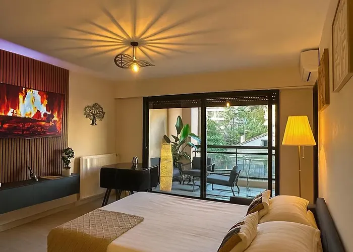 Moderne Climatise Avec Piscine, Terrasse Et Parking - Proche Promenade Des Apartament