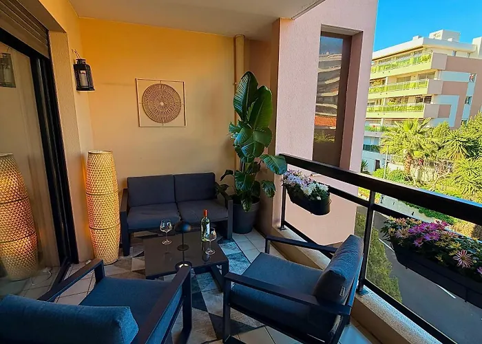 Moderne Climatise Avec Piscine, Terrasse Et Parking - Proche Promenade Des Apartament *